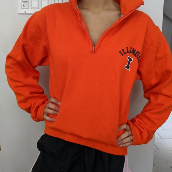 Champions Sweather | UIllinois Quarter-Zip - Picture 3 of 5